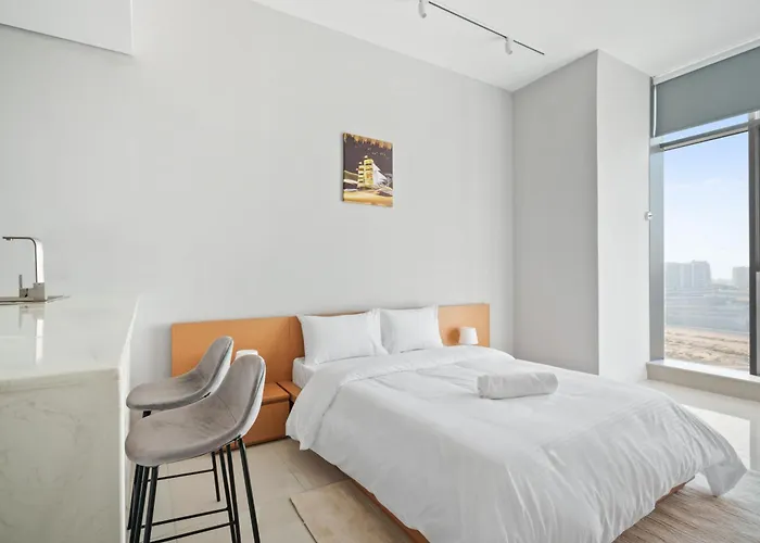 Cozy Studio With Modern Amenities In Dubailand